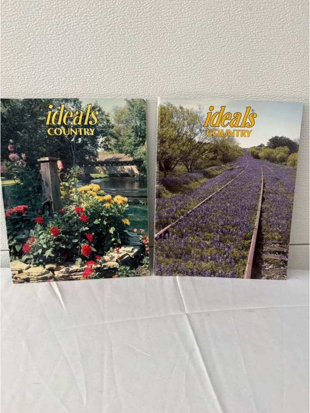 Lot of 2 Ideals Country Magazines